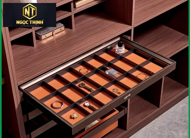 Kệ Để Đồ Trang Sức TẠI LONG THÀNH Kệ Để Đồ Trang Sức TẠI LONG THÀNH